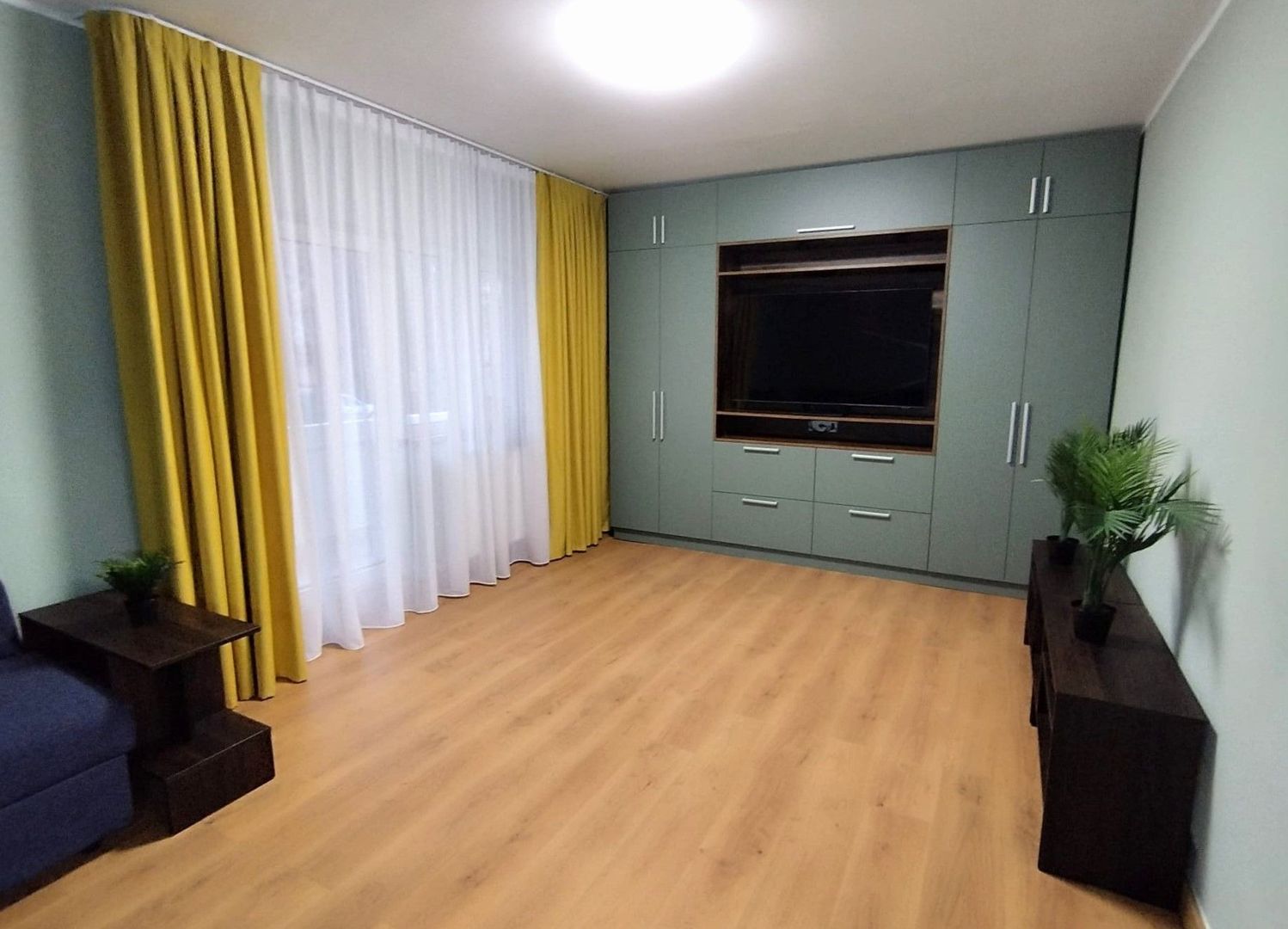Apartament cu 3 camere finisat modern str. Louis Pasteur - Poză 3