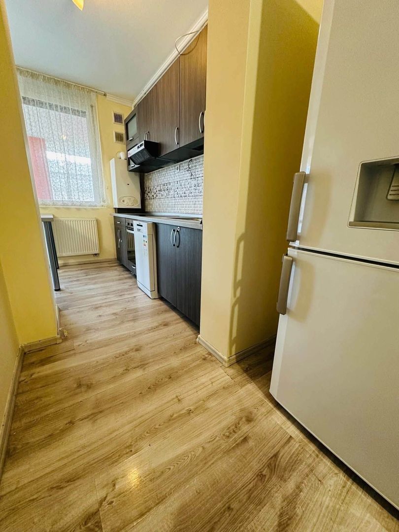 Apart. 3 camere, Ared R 18 pe str. Tudor Vladimirescu - Oradea - Poză 5