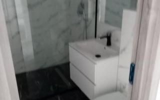 Vând APARTAMENT renovat - Poză 7