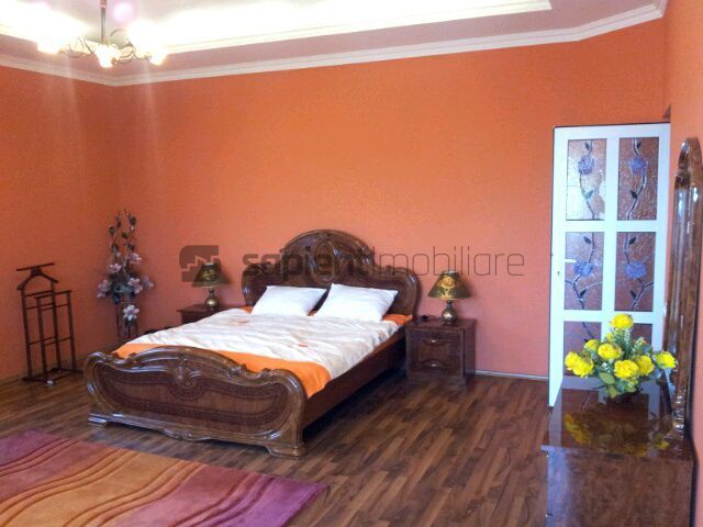 Sapient | Vilă în stil italian situată în loc. Sânmartin - Poză 12