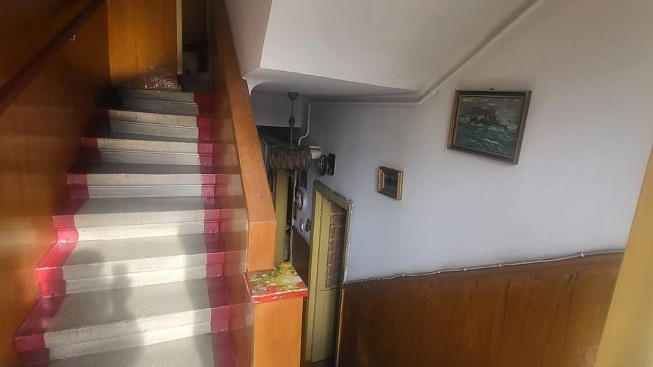 Vanzare Casa vintage 4 camere, curte proprie, centrala, garaj , Vatra Luminoasa - Poză 4