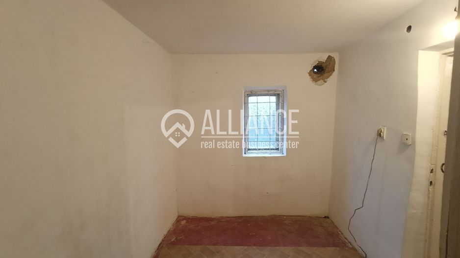 CUMPANA ( cod02) - Casa batraneasca 5 camere cu teren 491 mp - Poză 8