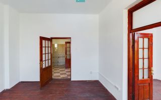Casa individuala la 6 minute de Piata Unirii - Poză 15