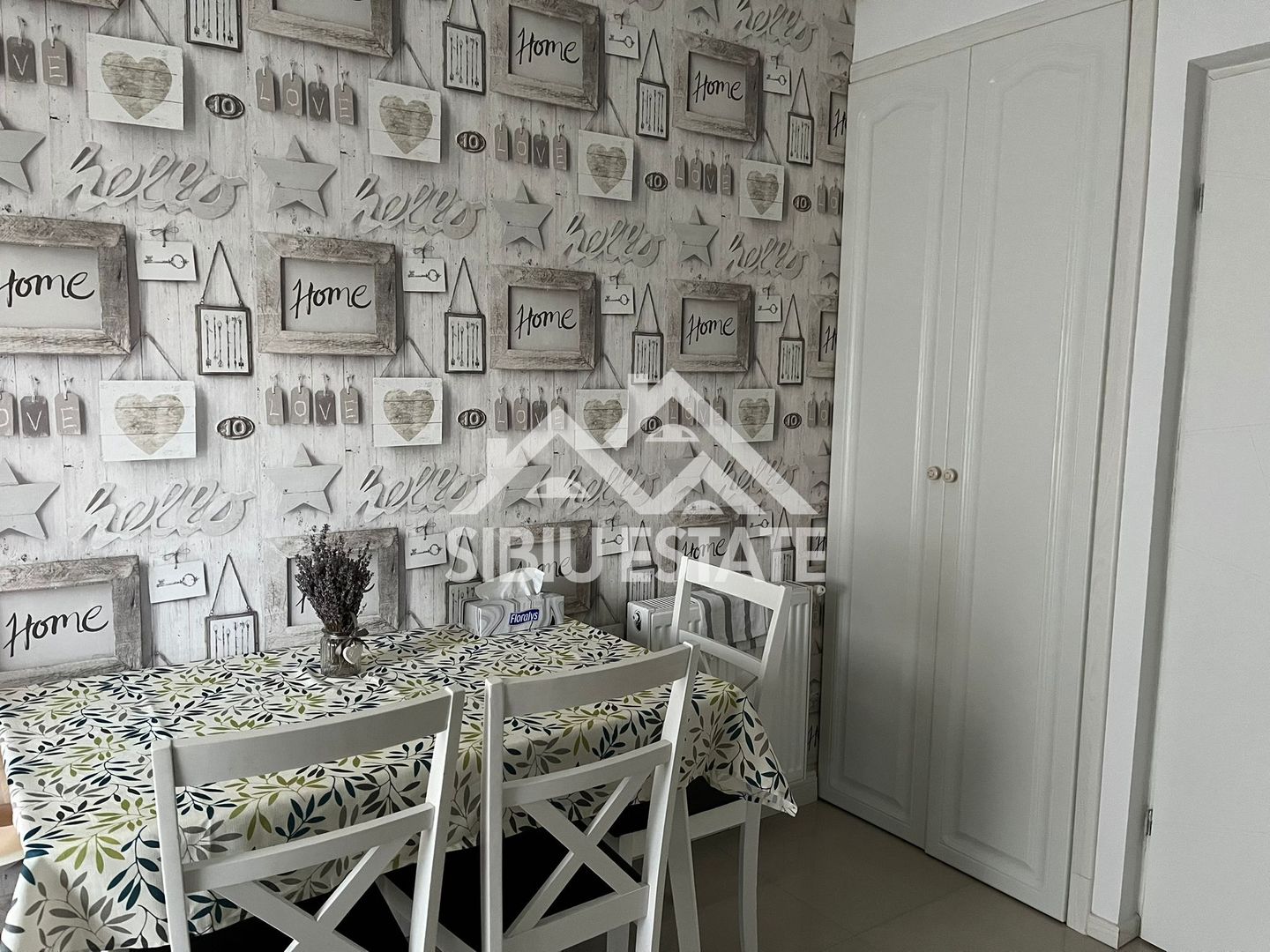 Apartament cu 3 camere parcare subterană și 2 balcoane  Turnisor - Poză 9