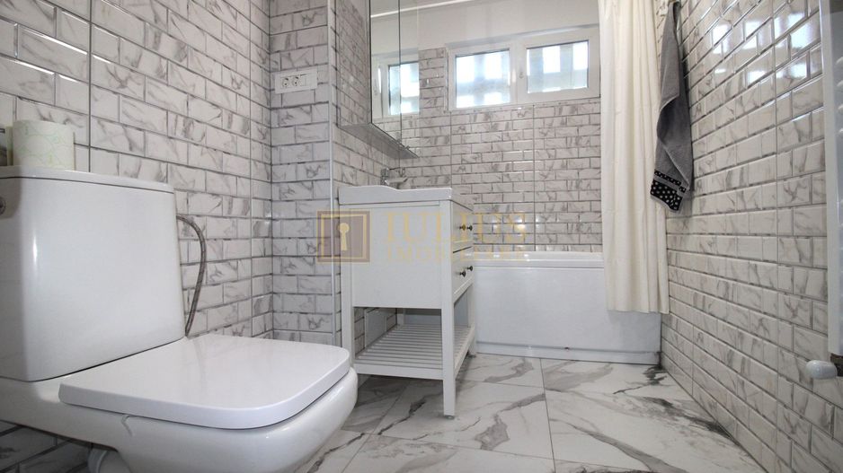 Apartament spatios, amenajat modern, dressing-Cetatii - Poză 22