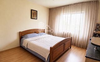 Apartament 3 camere de vânzare in zona Decebal, Oradea - Poză 2