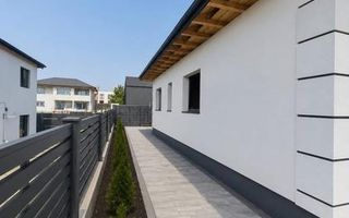 Casă cu 3 dormitoare și 2 băi de vânzare în Miroslava, strada George Topârceanu - Poză 1
