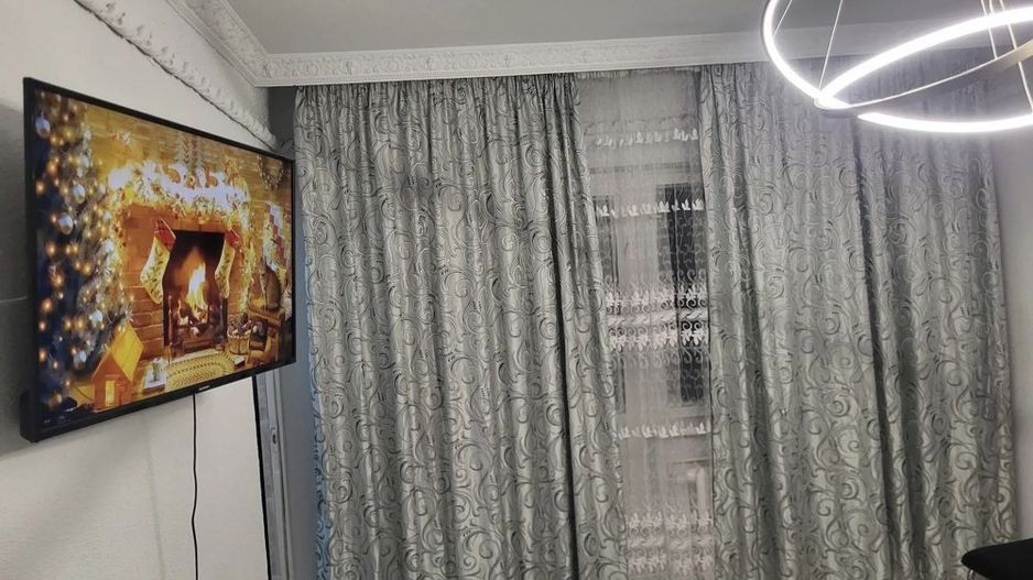 Garsoniera de închiriat în 1 Mai str Ion Augustin - Poză 1