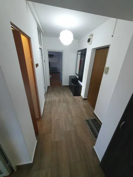 Apartament cu 2 camere - metrou Piața Muncii - Poză 5