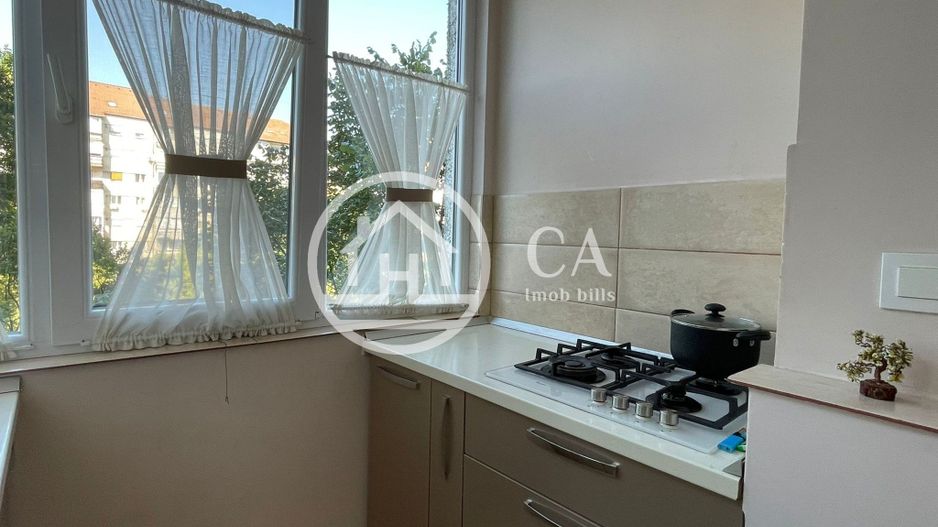 Apartament cu 3 camera de vanzare in zona Dacia, Oradea - Poză 10