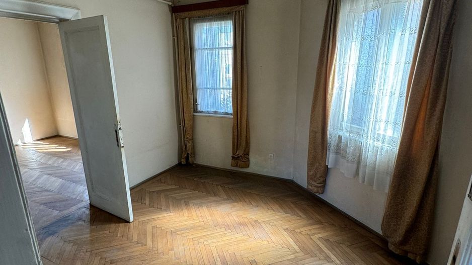 Casa tip Duplex | Zona Dorobanți | 7 Camere | P+1+2+M | Demisol - Poză 9