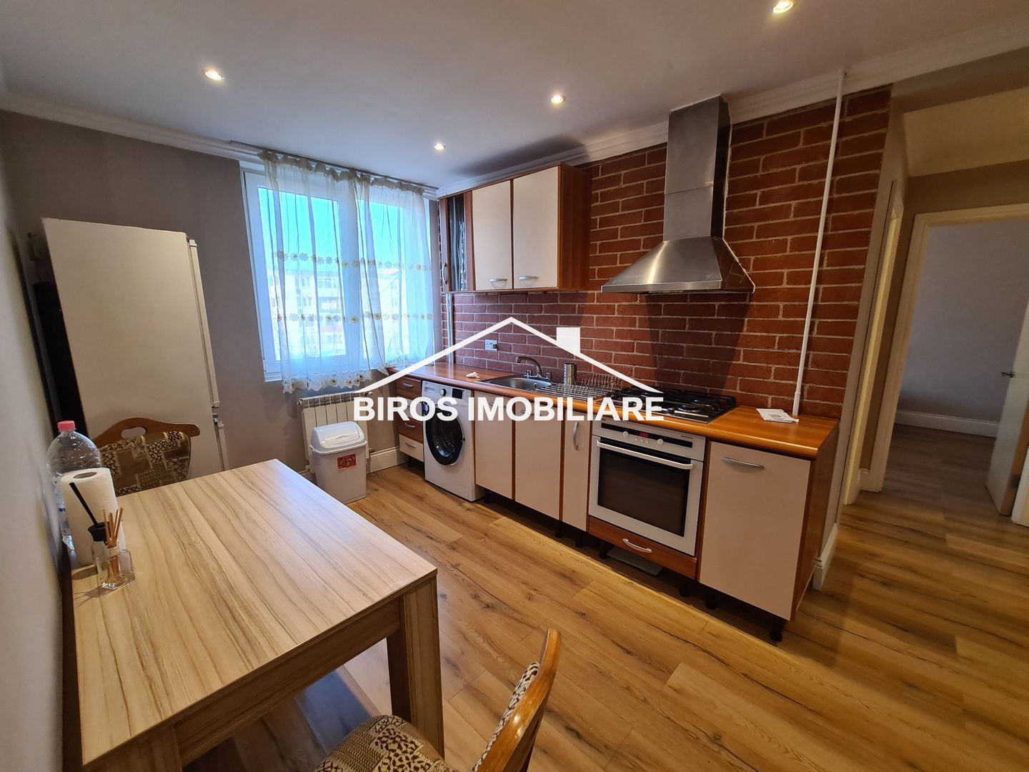 2 camere CT Calea București- Institut - Poză 1