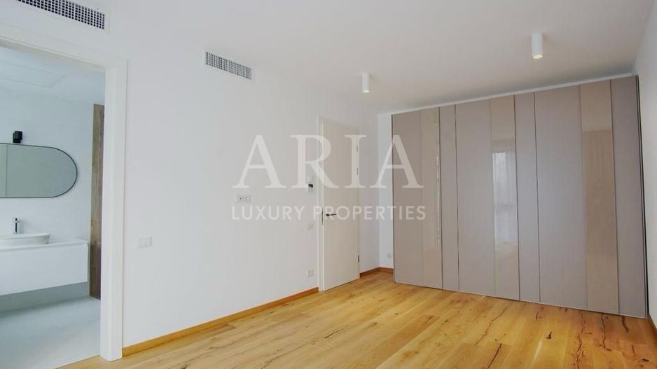 VILLA PIPERA JOLIE VILLE - Poză 5