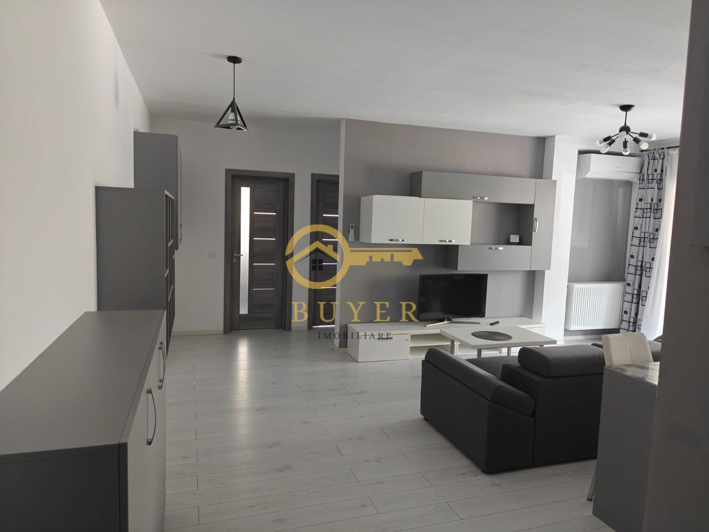 Apartament cu 3 camere Kogalniceanu - Poză 2