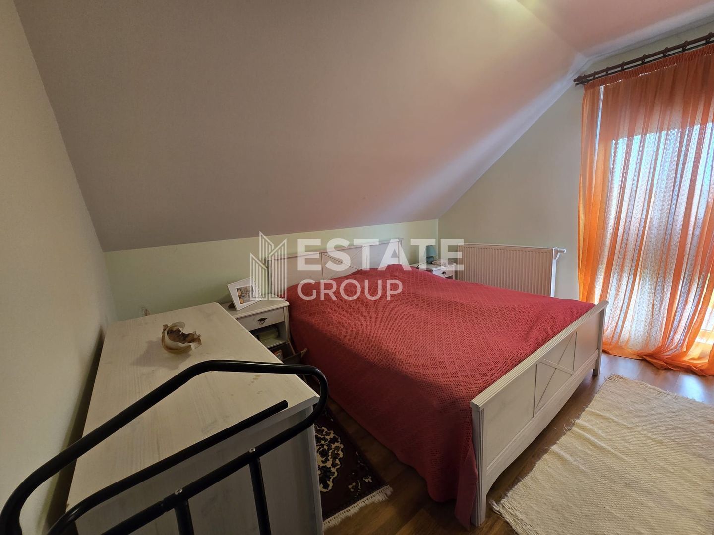 Casă individuală cu 4 camere in Dumbrăvița - Poză 13