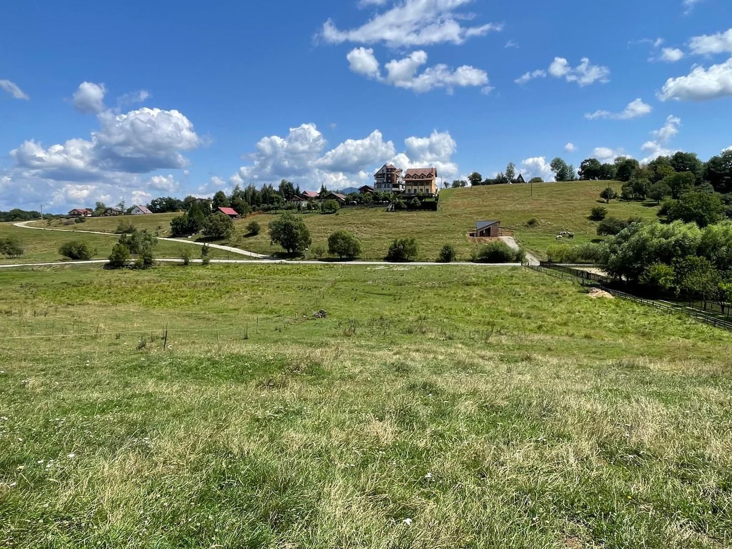 INVESTIȚIE | Teren 5000 mp PUZ APROBAT intravilan - zona Sohodol -Bran - Poză 9