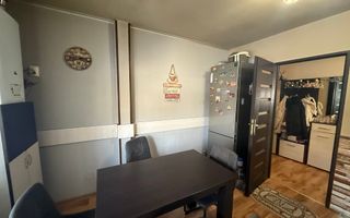 Apartament 3 camere decomandat - Poză 4