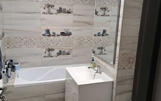 Vând apartament cu 3camere - Poză 4