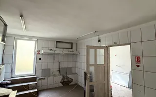 DE INCHIRIAT - SPATIU COMERCIAL CHIAR IN FATA PRIMARIEI SNAGOV - Poză 25