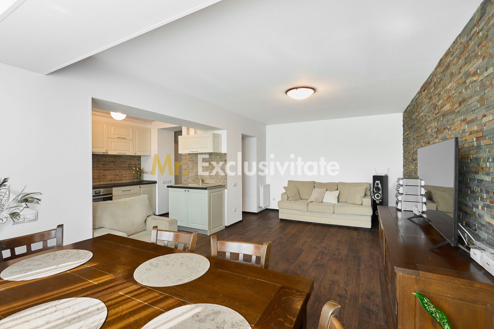 Apartament cu 3 camere în blocul Mobilux, Piața Vasile Milea - Poză 3