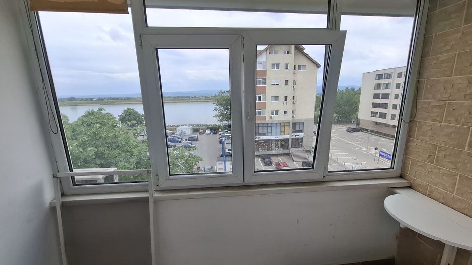 Apartament 3 camere decomandat insula de agrement - Poză 3