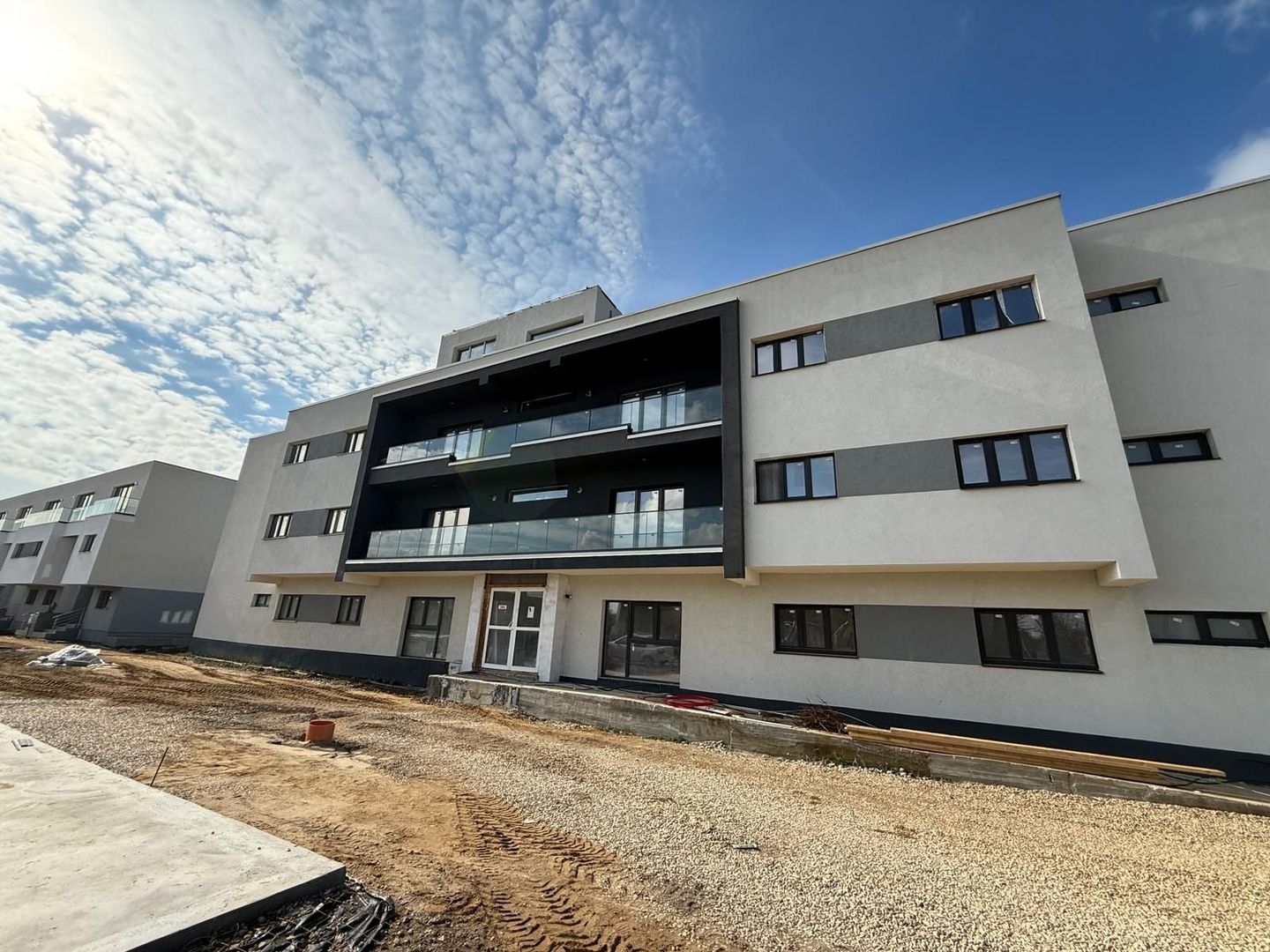 Ultimele apartamente de 3 camere în Tunari – direct de la dezvoltator - Poză 4