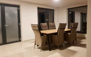 Vila pretabila pentru doua familii - Poză 12