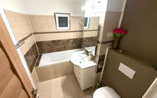 Apartament 3 camere si 2 bai Rovine decomandat 67mp  an1985 - Poză 5