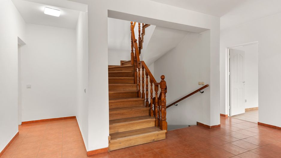 DE INCHIRIAT  Vilă cu 14 camere PIPERA/VOLUNTARI/ROND OMV - Poză 26