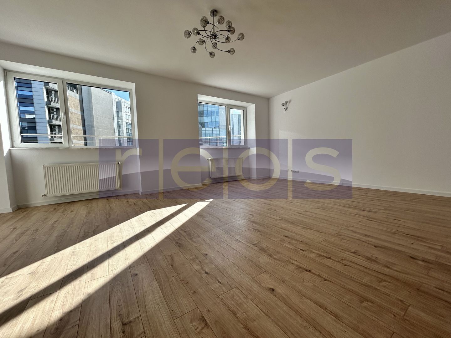 VANZARE TRIPLEX | PIATA VICTORIEI | 6 CAMERE |  244 mp UTILI | - Poză 10