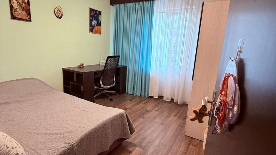 Apartament 4 camera Crangasi - Poză 1