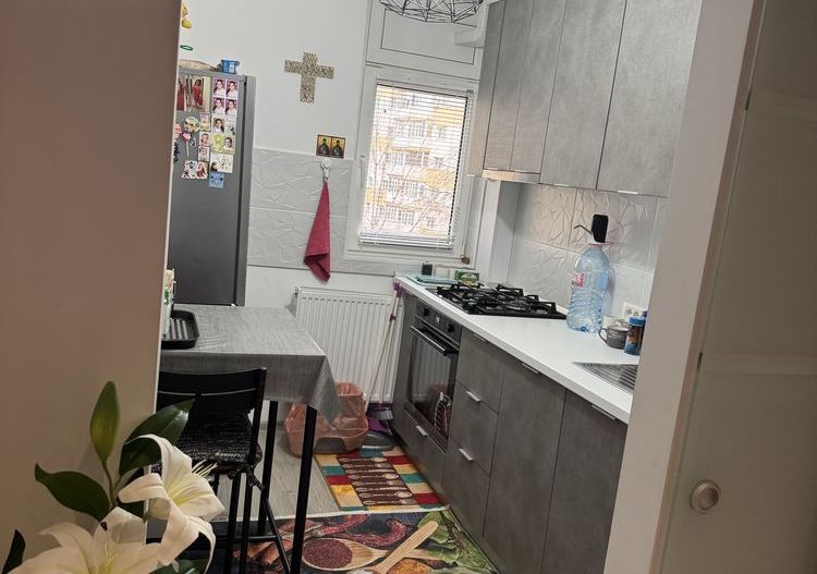 De vanzare apartament 2 camere Colentina - Poză 2