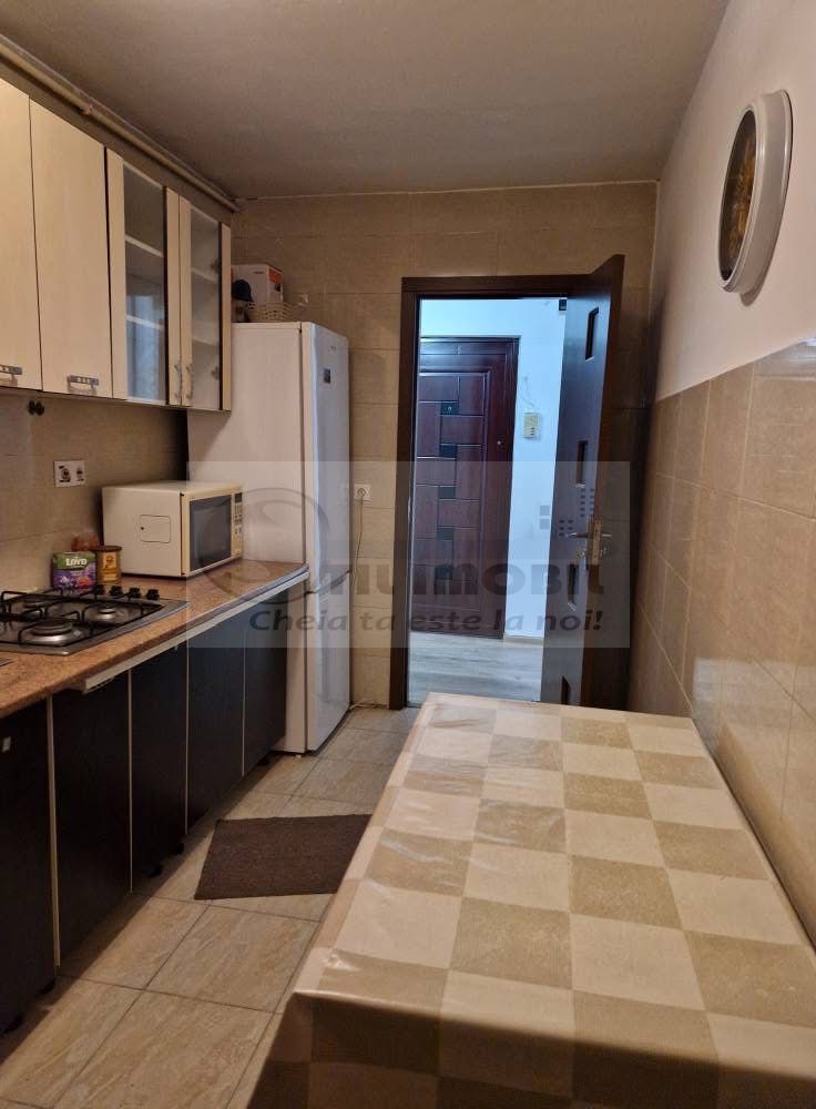 Apartament cu 2 camere si 2 balcoane - zona Billa, Gara - 450€ - Poză 7