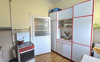 Casă cochetă cu 3 camere de vânzare, chiar în inima orașului Satu Mare! - Poză 8