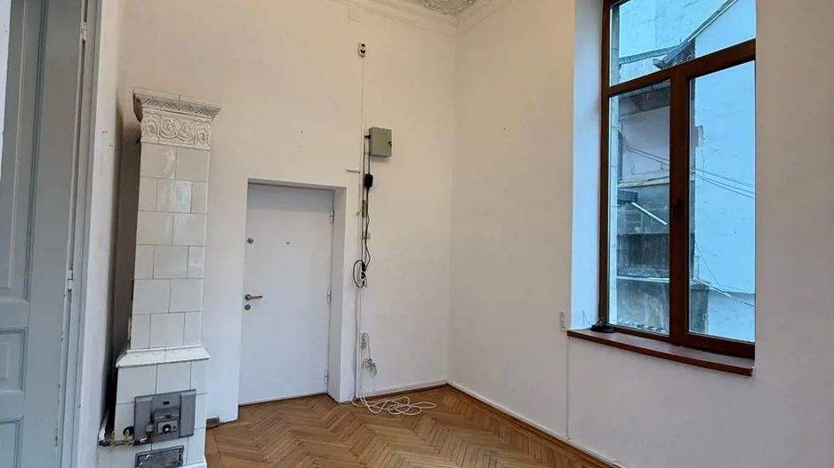 De inchiriat spatiu de birouri/ apartament nemobilat UltraCentral - Poză 3