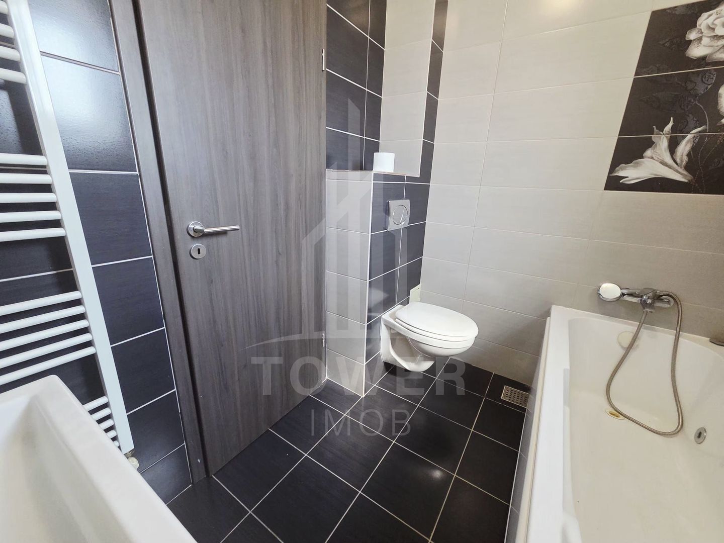 De închiriat – Apartament modern cu 3 camere, loc de parcare - Turnișor - Poză 7