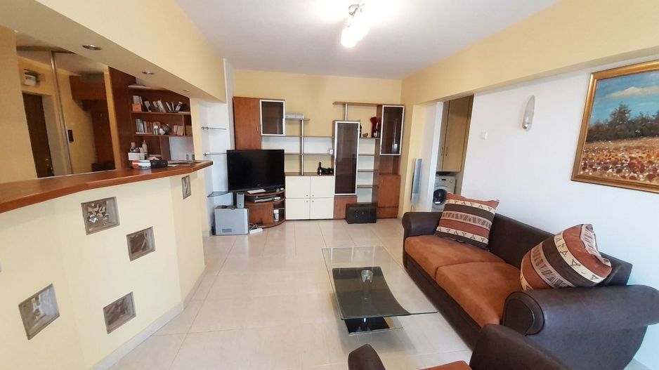 Închiriez Apartament cu 🏡 2 camere, Calea Moșilor, zonă centrală - Poză 2