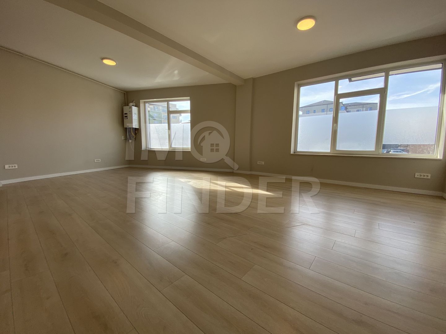 Inchiriere spatiu birou, Buna Ziua 65 mp - Poză 2