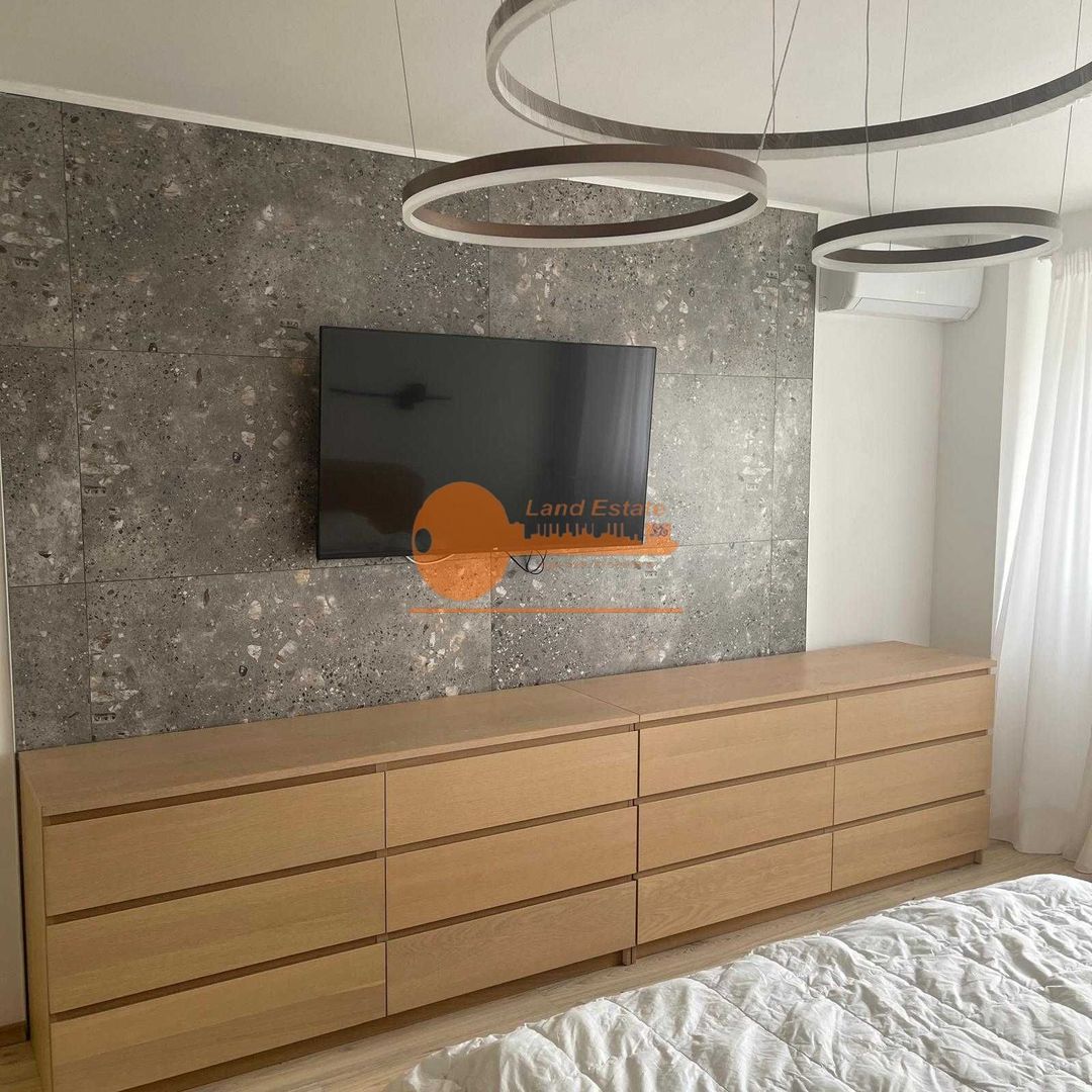 3 camere Unirii-Vedere Fantani-Renovat - Poză 1