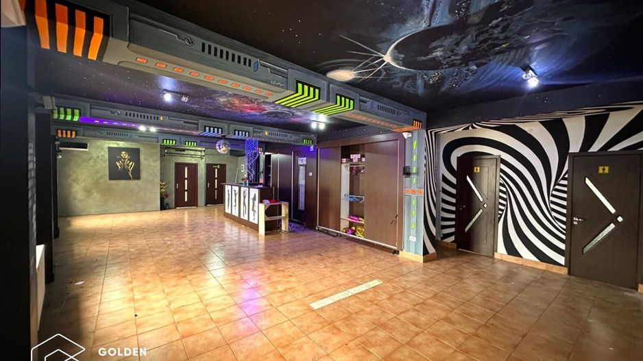 Spatiu comercial, 250 mp, pretabil loc joaca copii, zona Boul Rosu - Poză 1