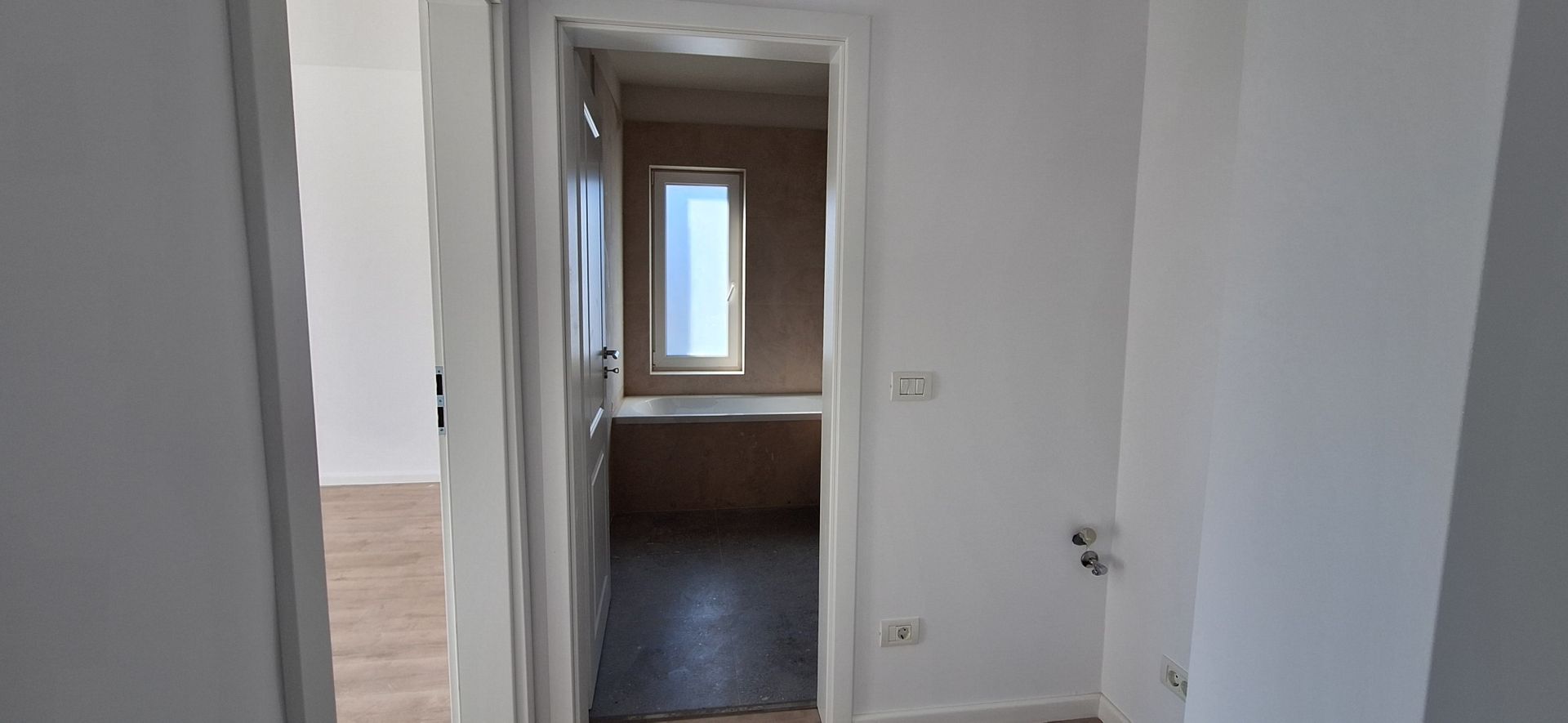 Apartament 2 camere cu loc de parcare inclus - Poză 6
