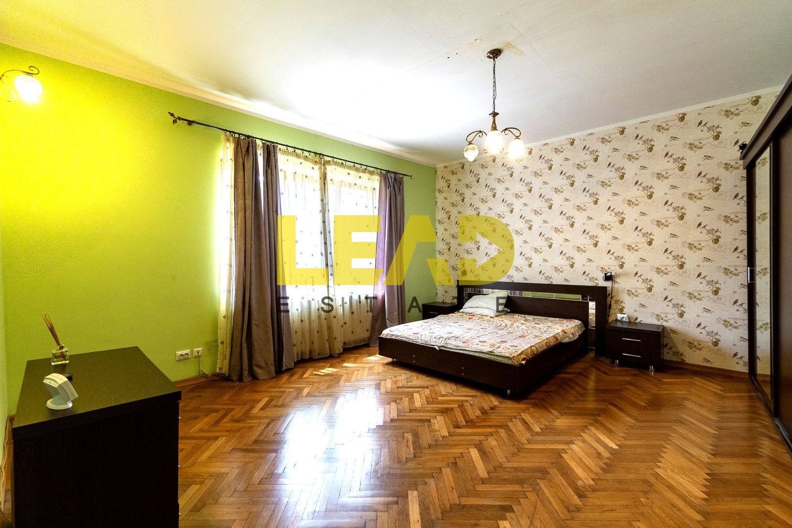 Apartament · vedere panoramică · Etaj 2 · Centrul IstoricBrașov · Comision 0% - Poză 3