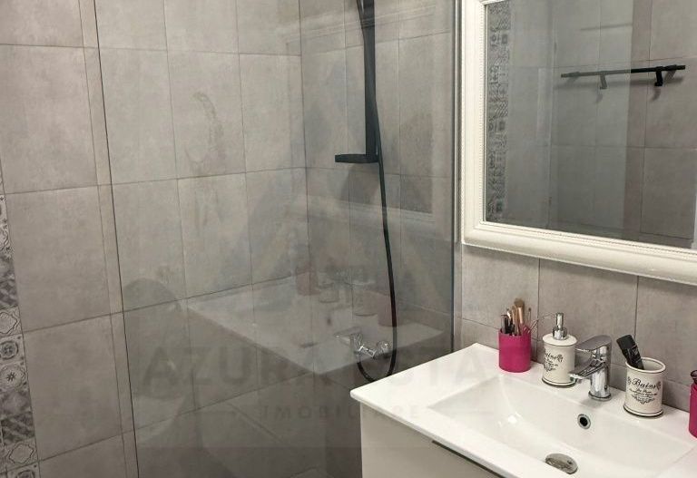 Apartament 3 camere 2 băi 64mp si terasă 12 mp zona City Residence - Poză 5