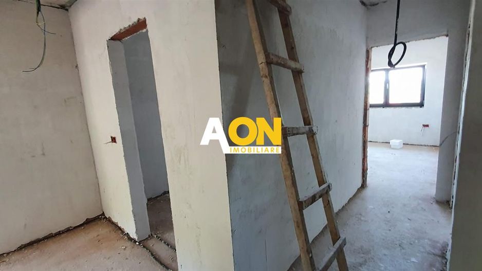 Casa semifinisata 4 camere garaj 650 mp teren, langa padure, Micesti - Poză 7