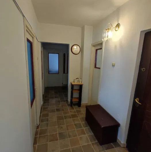 Apartament cu 3 camere, zona General - Poză 7