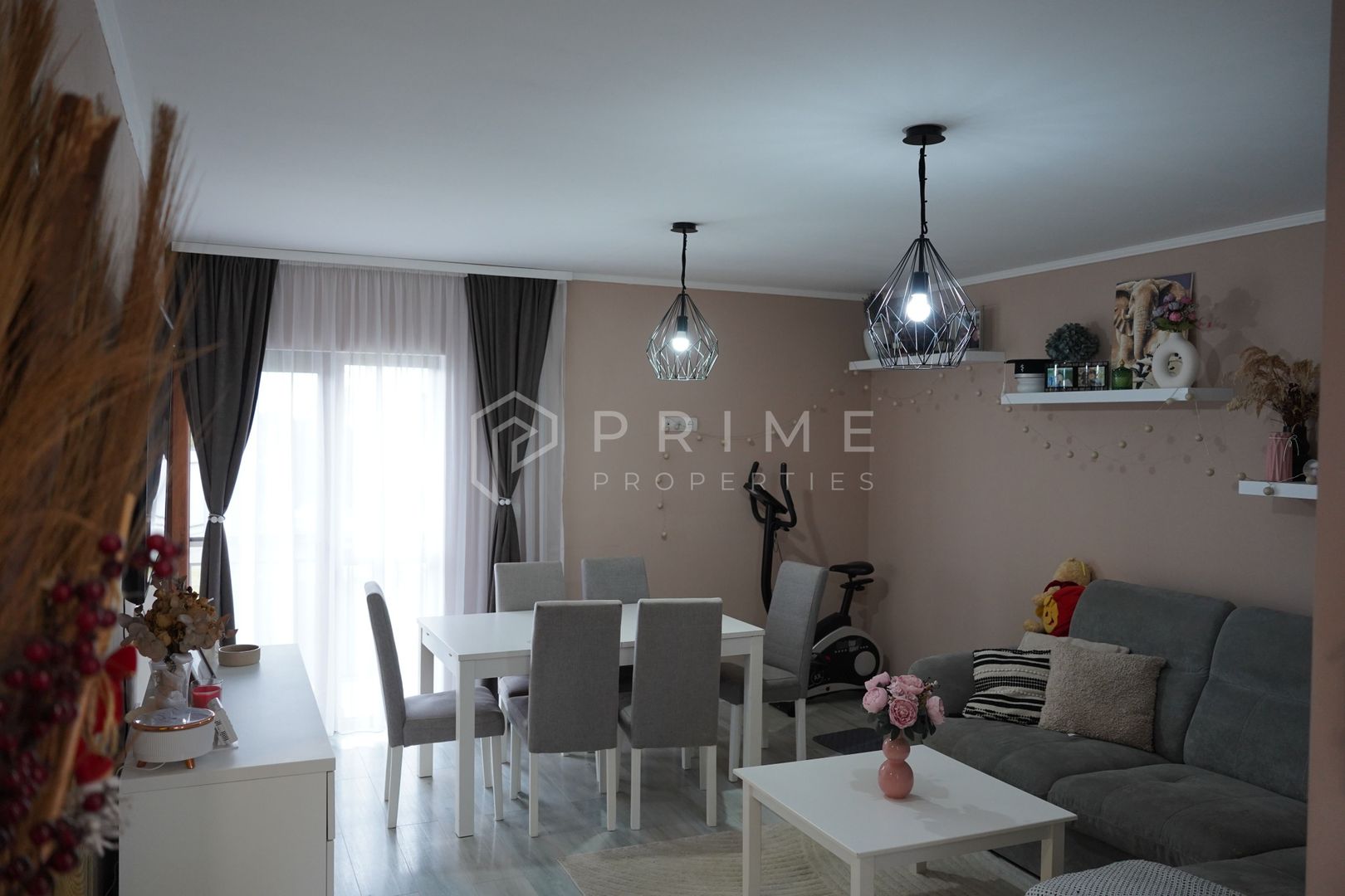 Casă familială spațioasă în zonă liniștită | Sângeorgiu de Mureș | - Poză 5