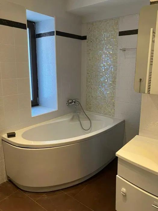 Apartament superb, trei camere cu parcare subterana, zona Dacia - Poză 5