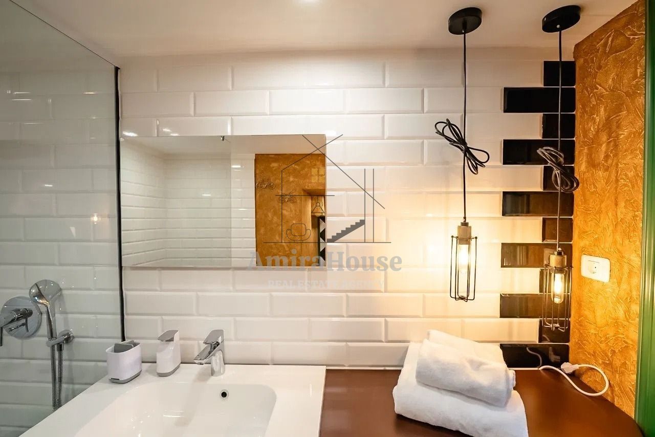 Doua apartamente de 49 mp si 46 mp, finisate, cladire istorica, str R Ferdinand - Poză 23