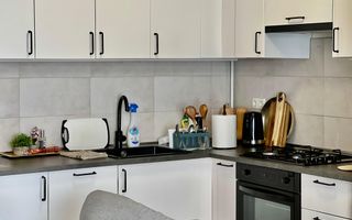 Apartament 3 camere de închiriat - Poză 9