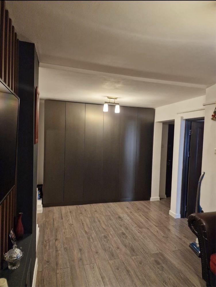 Apartament 2 camere decomandate- 1 Mai - Poză 8
